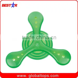 Various Boomerang of Plastic or Wood thumbnail-1