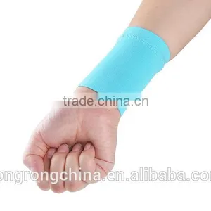 Good Quality and Fashion Wrist Brace With Medical Function Sports Products Support thumbnail-1