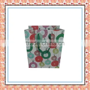 Manufacturing Cute Two-side Offset Paper Bag Gift thumbnail-3