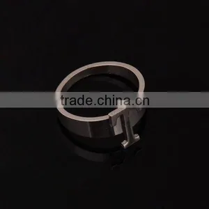 Ring With Letter Design thumbnail-2