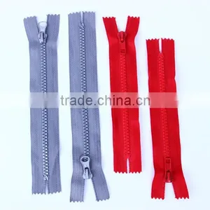 Fashion High Quality Plastic Zipper in Shenzhen thumbnail-6
