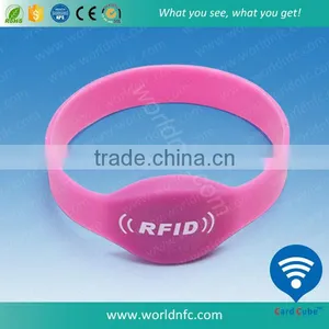 Long Range Silicone RFID Bracelet thumbnail-1