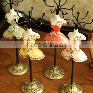 Retro Dress Mannequin Jewelry Figurine Display Neck Stands thumbnail-1