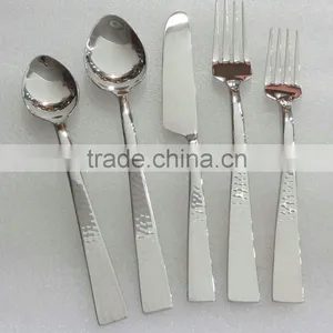 Aluminum Polished Hammered Finish Cute Cutlery Set of 5 thumbnail-1