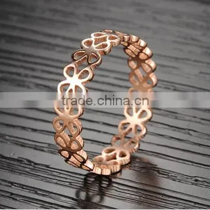 Custom Hollow Clover Design Women Rings Fashion Style Lady Lucky Clover Single Rings for Sales thumbnail-1