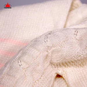 Factory OEM Spring Autumn Modern Cardigan Knitted Girls Handmade Baby Sweater thumbnail-3