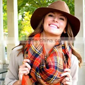 2016 Latest Fashion New Design Infinity Knitted Scarf Winter Infinity Women Scarf thumbnail-2