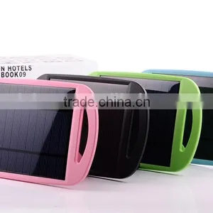 Portable Universal Solar Charger, Solar Power Bank, Sun Power for Mobile Phone/iPhone/iPad thumbnail-4