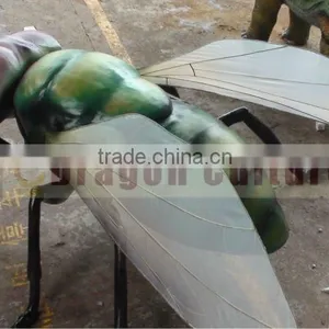 Insect Flying thumbnail-1