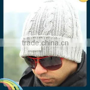 Men's Winter Thick Cable Knitting Cap thumbnail-1