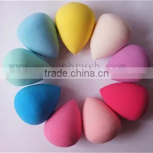 Latex Free Teardrop-shaped Makeup Blender Sponge thumbnail-1