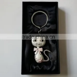 Wholesale Enamel Coated Pussycat Design Metal Alloy Key Chain thumbnail-2
