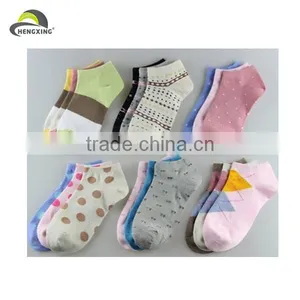 Wholesale Custom Socks,Wholesale Jacquard Socks,China Custom Jacquard Socks thumbnail-1
