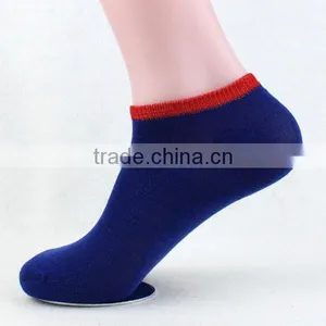 Solid Color Cheap Cotton Boat Men Socks thumbnail-2