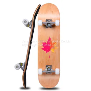 Customized Skateboard Decks 7 Ply Canadian Maple Wood Complete Skateboard thumbnail-5