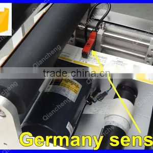 PLC Controlled 30ml Plastic Bottle Labeler,self Adhesive Labeling Machine thumbnail-3