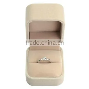 Romantic White Velvet Ring Box for Gift thumbnail-1