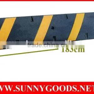 Length1830mm Rubber Speed Hump Protector de Cables Para Suelo thumbnail-2