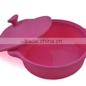 Microwave Cooking Silicone Steamer With Handle and Cover thumbnail-1