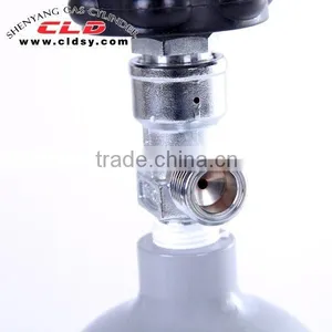 Oxygen Cylinder thumbnail-4