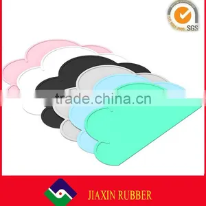 Flexible Waterproof Heat-resistant Feeding Suction Mat for Kids BPA Free Non Slip Silicone Feeding Mat thumbnail-4
