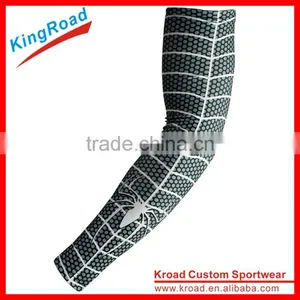 Custom Sublimation Printing Lycra Sleeve Compression Arm Warmers for Men thumbnail-2
