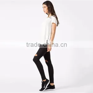 Embossed Logo T-shirt Plain White Round Neck T-shirt thumbnail-4