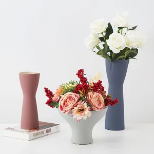 Simple Red Blue Wedding Decoration Color Ceramic Vase For Home Decor thumbnail-4