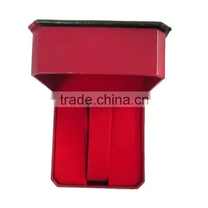 Customized Luxury Leather Watch Gift Case For Women. thumbnail-5