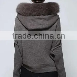 Stylish Merino Wool Sweater With Raccoon Fur thumbnail-3
