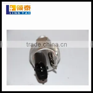Hot Sale Oil Pressure Sensor 612600090755 SINOTRUCK Tractor Diesel Engine Parts Goods From China thumbnail-6