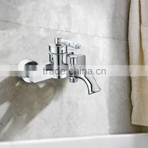 Brass Hot and Cold Bathtub Mounted Pull Out Faucet BHF004A thumbnail-4