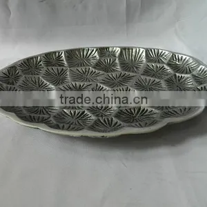 Aluminum Leaf Tray thumbnail-1