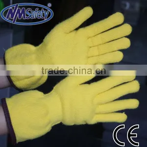 NMSAFETY Removable Pvc Long Glove With Yellow Nappy Liner in Side Oil Proof Gloves thumbnail-2