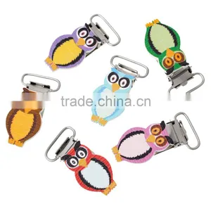 New Design Mixed Owl Halloween Pattern Wood Baby Pacifier Clips thumbnail-3