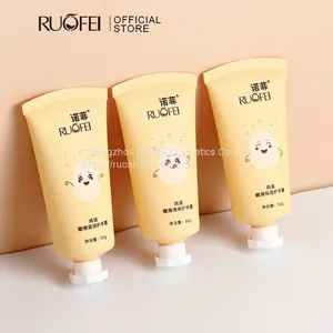 Ruofei Moisturizing Hand Cream Set thumbnail-1