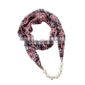 Shabby Chiffon Scarf Necklace Decorated With Pearl Beaded Ornaments Chain thumbnail-3