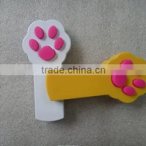 Laser Toy Cat Catch the Interactive LED Light Pointer/ Red Dot Laser Toy thumbnail-6