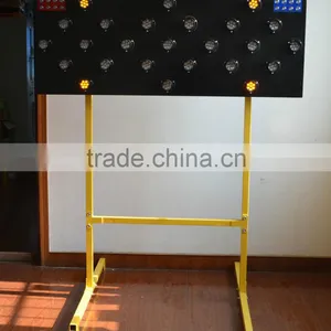 Solar Portable LED Arrow Board thumbnail-6