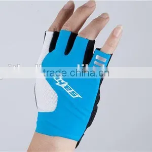 High Quality Factory Price Custom Fingerless Gloves thumbnail-1