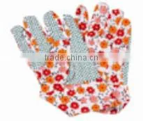 Printed Cotton With Gardening Glove thumbnail-1