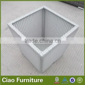 Project Garden Plastic Flower Pot thumbnail-1
