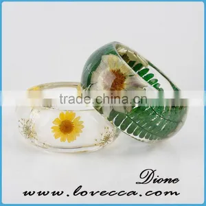 Europe Style Handmade High-bright Pressed Real Dried Flower Clear Resin Bangle Bracelet thumbnail-3