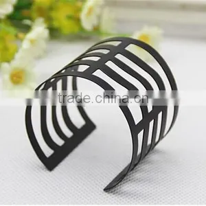 yi wu Black Metal Bangle Jewelry Sexy Lady's Punk Style Gold Hollow Bangle Arm Cuff From yi wu thumbnail-3