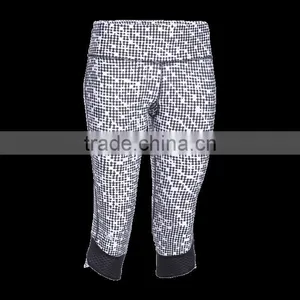 Ladies Sport Capri Yoge Wear thumbnail-1