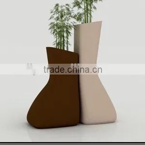 Modern Fiberglass Planter thumbnail-3