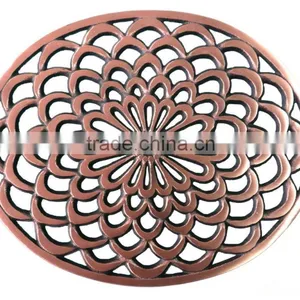 Check Flower Shape Antique Cast Iron Trivets thumbnail-1