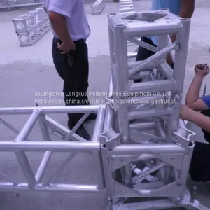 500*500 mm Screw Bolt Truss Hing Section thumbnail-1