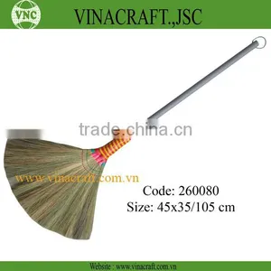 Long Vietnam Grass Broom With Plastic Handle thumbnail-4