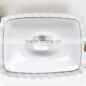 15.5" Square White Ceramic Bakeware With Lid thumbnail-2